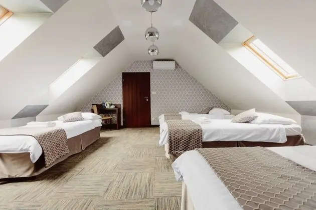 Business Üç Kişilik Oda