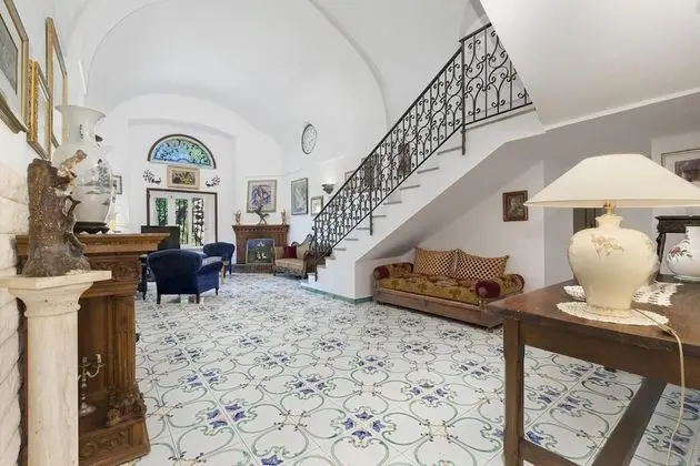 Villa, Sigara İçilebilir