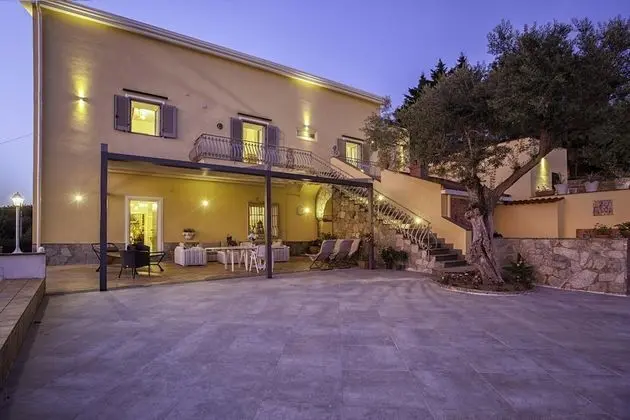 Villa, Sigara İçilebilir