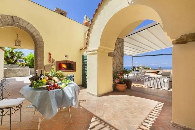 Villa, Sigara İçilebilir