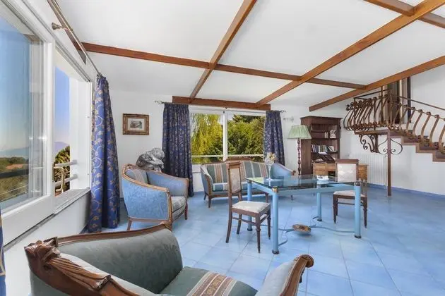 Villa, Sigara İçilebilir