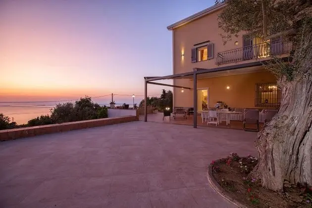 Villa, Sigara İçilebilir