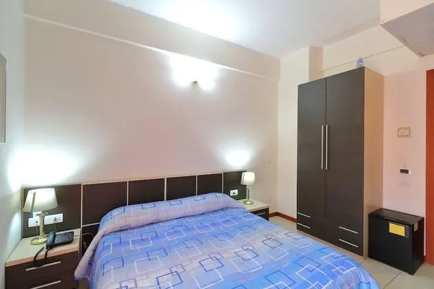 Standard Tek Büyük Yataklı Oda