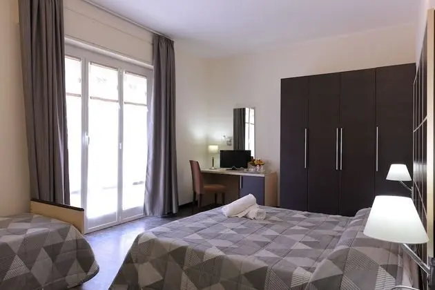 Üç Kişilik Oda