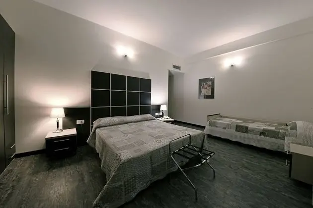 Üç Kişilik Oda
