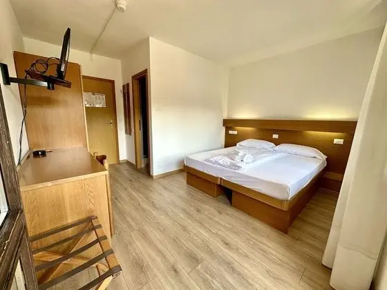 Premium Tek Büyük veya İki Ayrı Yataklı Oda, Dağ Manzaralı