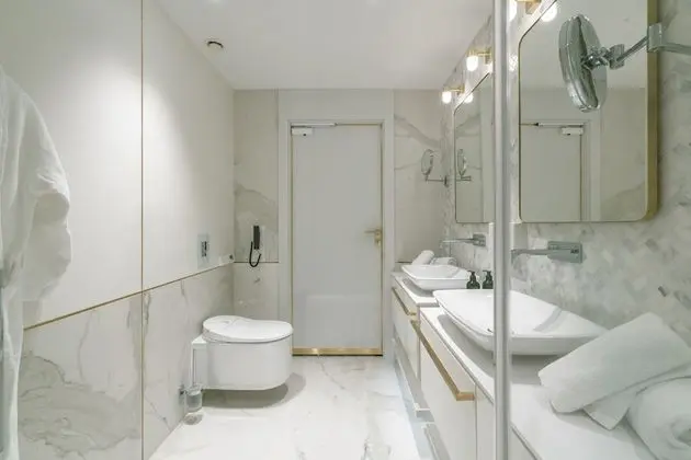 Grand Tek Büyük Yataklı Oda