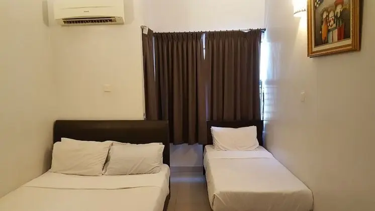 Üç Kişilik Oda