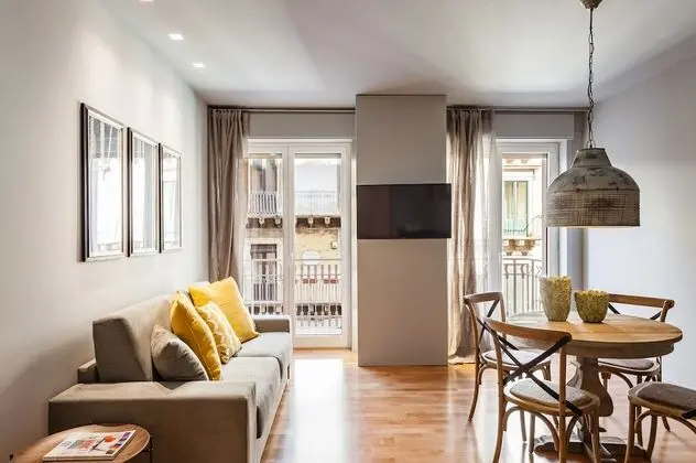 Apart Daire, Balkon