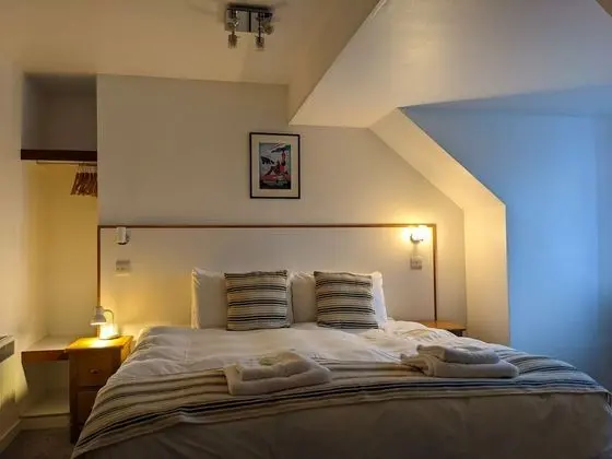 Comfort Tek Büyük Yataklı Oda (Ferry Inn)