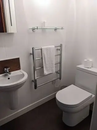 Comfort Tek Büyük Yataklı Oda (Ferry Inn)