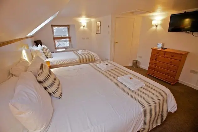 Family Oda (Ferry Inn)