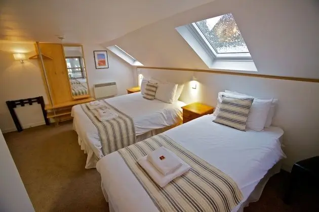 Family Oda (Ferry Inn)