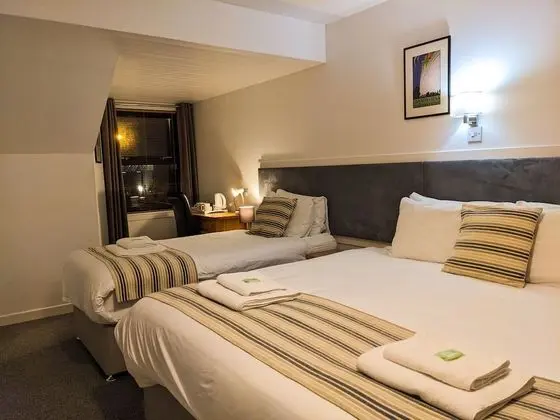 Family Oda (Ferry Inn)