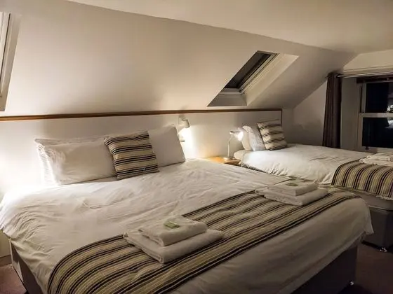 Family Oda (Ferry Inn)