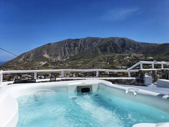 Senior Villa, 2 Yatak Odası, Sıcak Su Havuzu (Fourni)