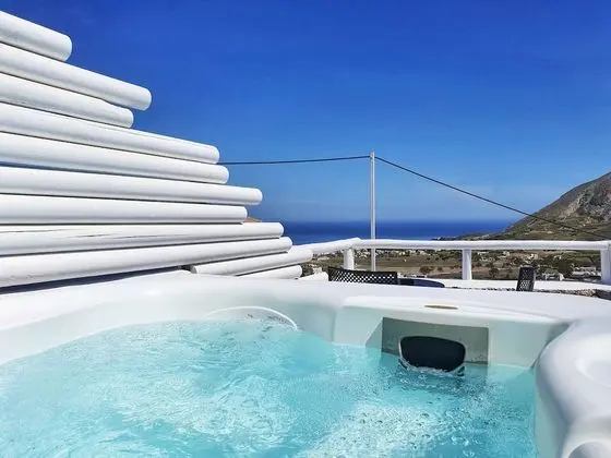 Senior Villa, 2 Yatak Odası, Sıcak Su Havuzu (Fourni)