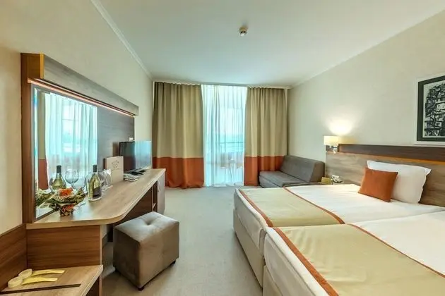 Deluxe Tek Büyük veya İki Ayrı Yataklı Oda, Şehir Manzaralı