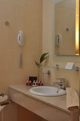 Tek Büyük Yataklı Oda, Şehir Manzaralı