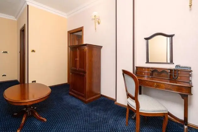Junior Suite, 1 Double or 2 Single beds