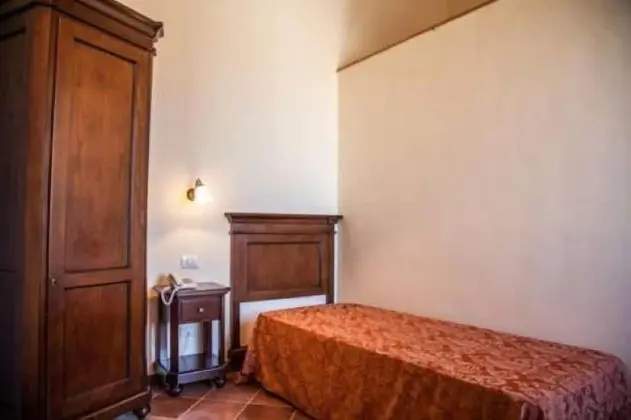 Tek Kişilik Oda, 1 Tek Kişilik Yatak