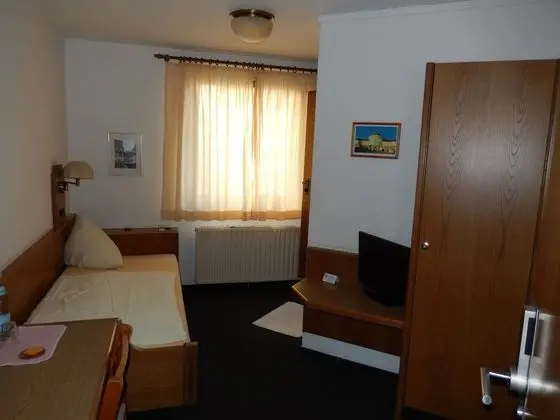 Tek Kişilik Oda