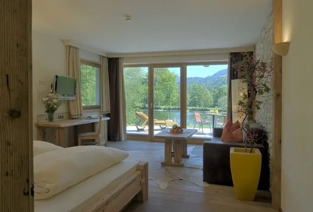 Junior Tek Büyük Yataklı Oda