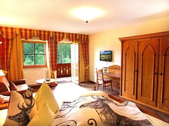 Superior Tek Büyük Yataklı Oda