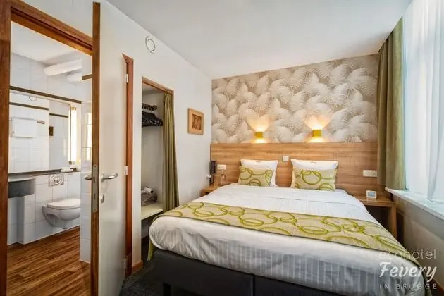 Standard Tek Büyük Yataklı Oda