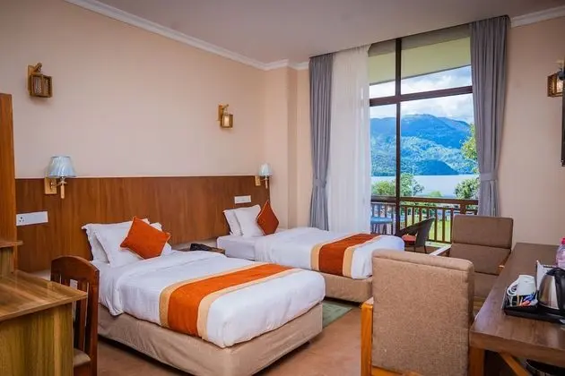 Deluxe Tek Büyük Yataklı Oda