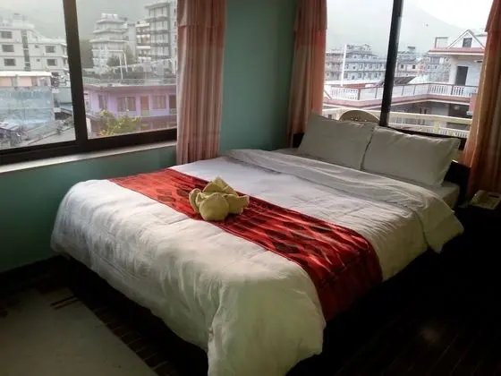 Deluxe Tek Büyük veya İki Ayrı Yataklı Oda, 1 Çift Kişilik Yatak, Sigara İçilebilir