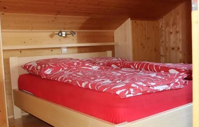 Family Apart Daire (Kachelofen)