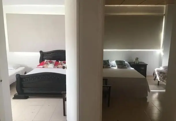 Üç Kişilik Oda, Birden Çok Yatak