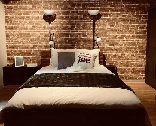 Premier Stüdyo, 1 Çift Kişilik Yatak, Sigara İçilmez, Buzdolabı ve Mikrodalga (Double Wide, SALOON)