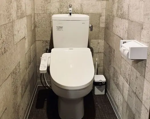 Premier Stüdyo, 1 Çift Kişilik Yatak, Sigara İçilmez, Buzdolabı ve Mikrodalga (Double Wide, SALOON)