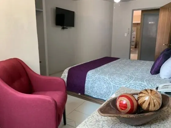 Tek Büyük Yataklı Oda, 2 Çift Kişilik Yatak