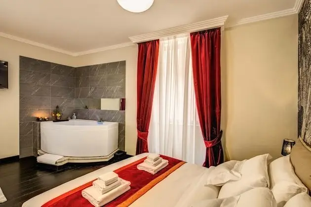 Executive Oda, Jakuzi