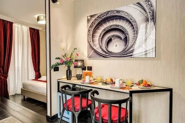 Executive Oda, Jakuzi