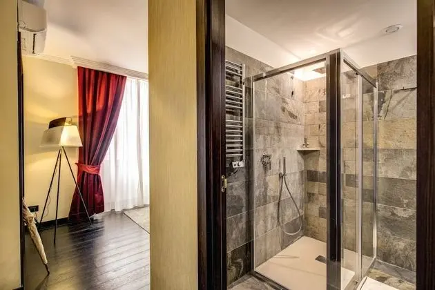 Executive Oda, Jakuzi