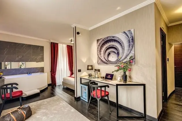 Executive Oda, Jakuzi