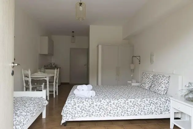 Üç Kişilik Oda, Bahçe Manzaralı
