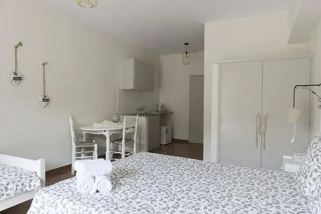 Üç Kişilik Oda, Bahçe Manzaralı