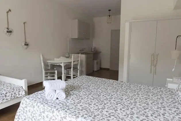 Üç Kişilik Oda, Bahçe Manzaralı