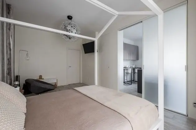 Deluxe Stüdyo (Wood)