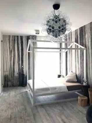 Deluxe Stüdyo (Wood)