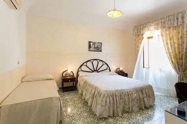 Üç Kişilik Oda, Dağ Manzaralı