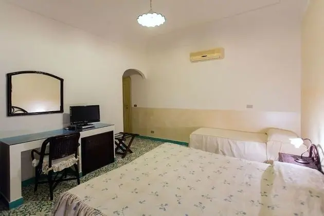 Üç Kişilik Oda, Dağ Manzaralı