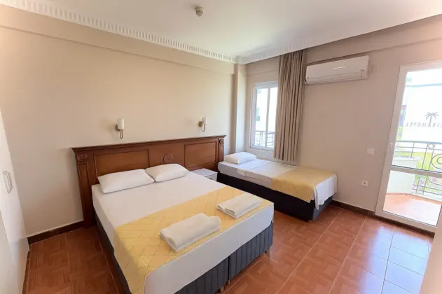 Standart Oda, Bahçe Manzaralı, Balkonlu