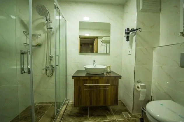 Standard Tek Büyük Yataklı Oda