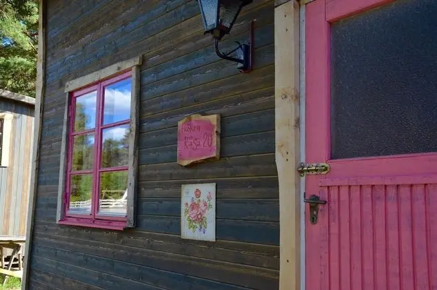 Basic Kulübe, Ortak Banyo